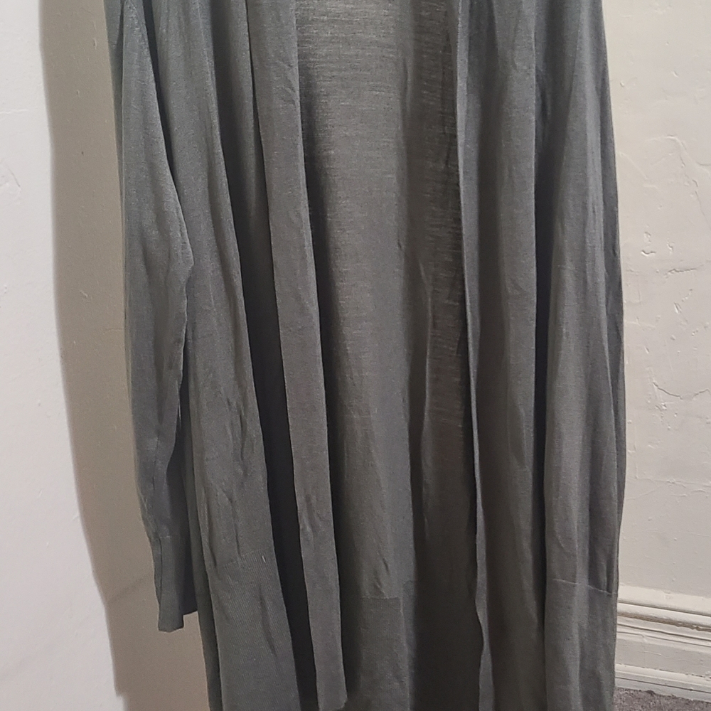 Cardigans - Picture 3 of 7